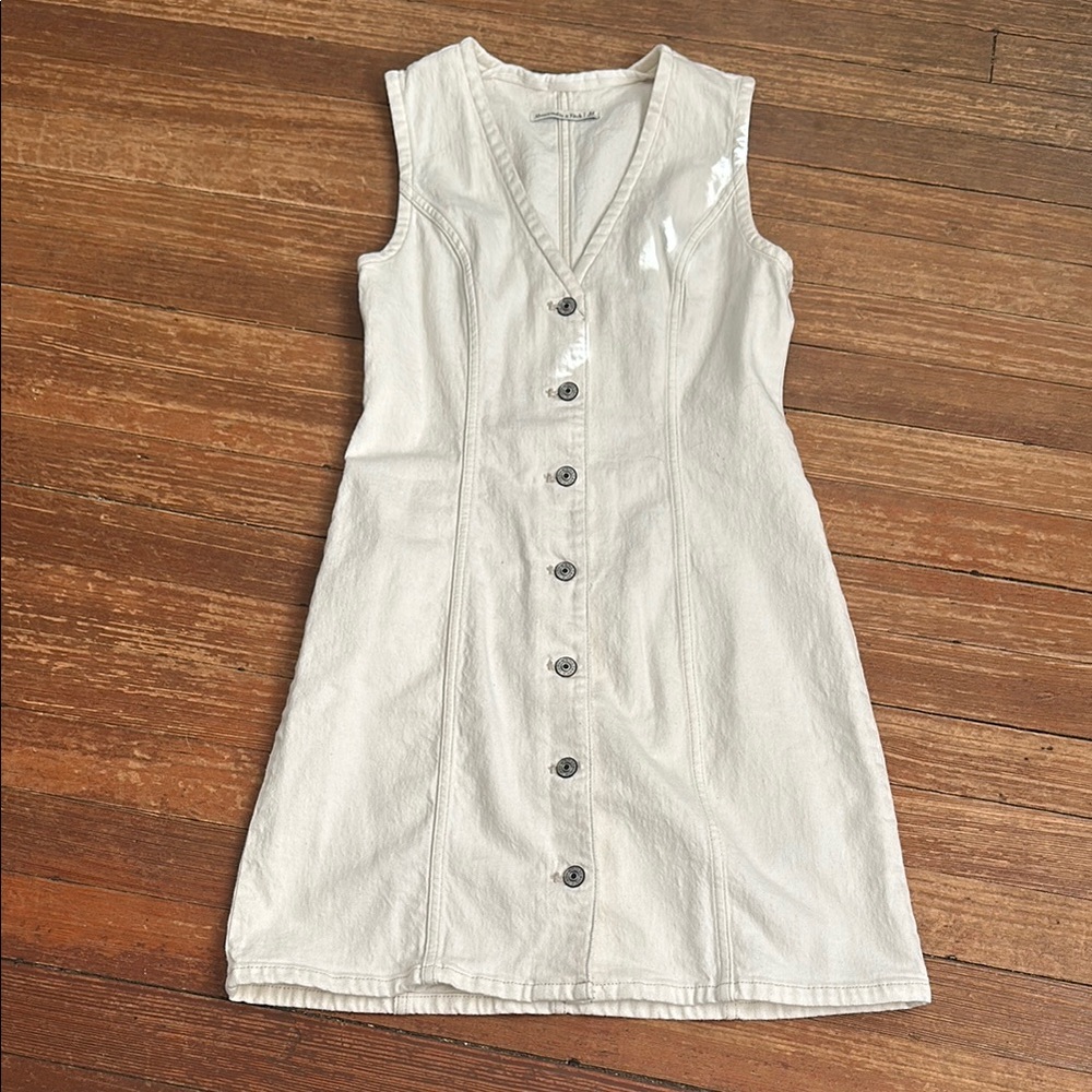 Abercrombie & Fitch White Button-Front Sleeveless Dress